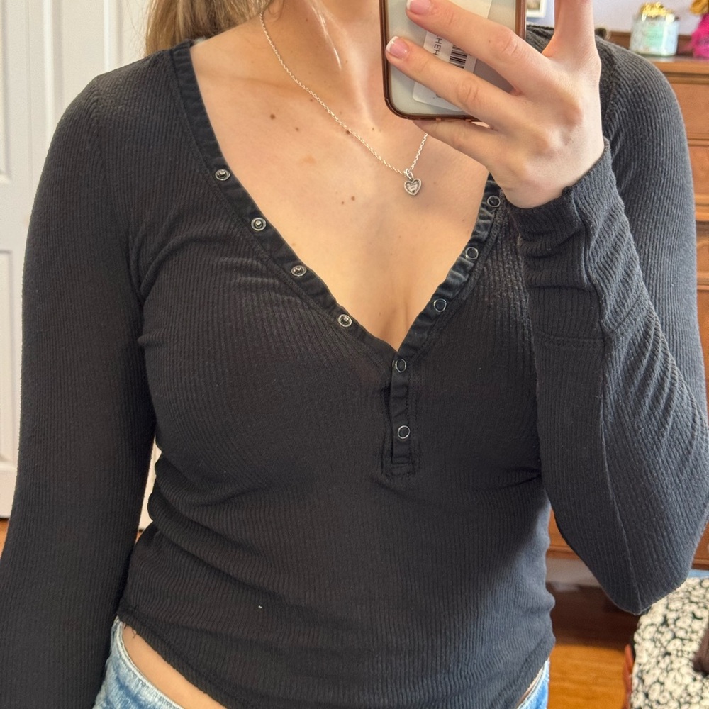 Urban outfitters black longsleeve